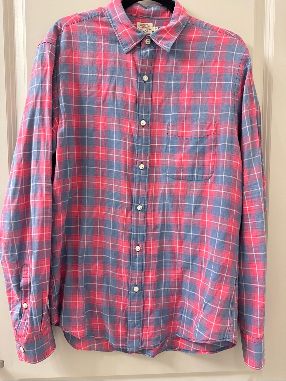 Faherty The Movement Shirt Men’s Medium Red Blue Plaid Cotton Button Up Casual